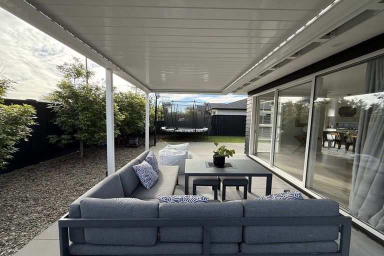 Photo of property in 85 Station Road, Kumeu, 0810