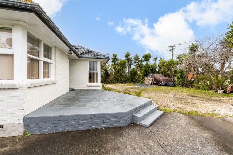 Photo of property in 11 Steven Street, Mangere East, Auckland, 2024