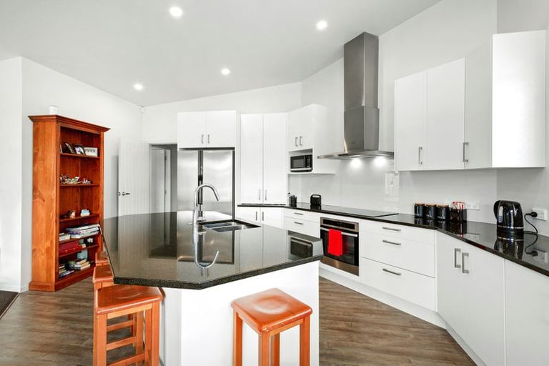 Photo of property in 18c Kairimu Street, Stokes Valley, Lower Hutt, 5019