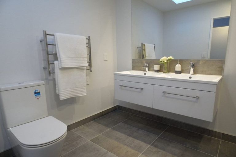 Photo of property in 22 Memorial Park Lane, Hobsonville, Auckland, 0618