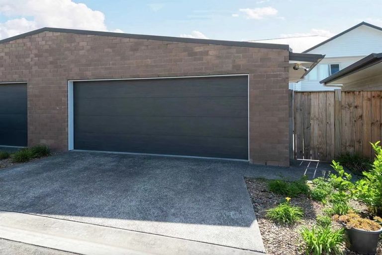 Photo of property in 48 Pencaitland Drive, Flat Bush, Auckland, 2019