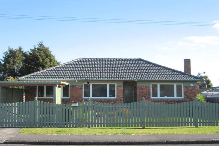 Photo of property in 1/7 Cameron Street, Papakura, 2110