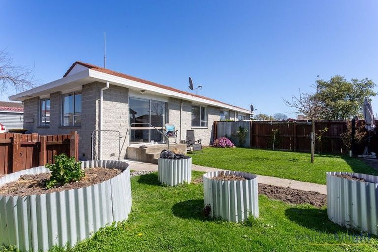 Photo of property in 2/46 Aldwins Road, Phillipstown, Christchurch, 8062