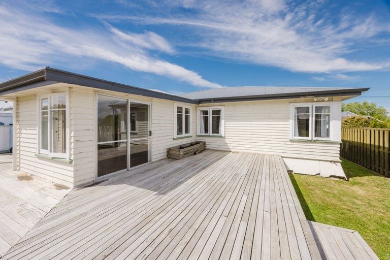 Photo of property in 12 Woburn Street, Waipukurau, 4200