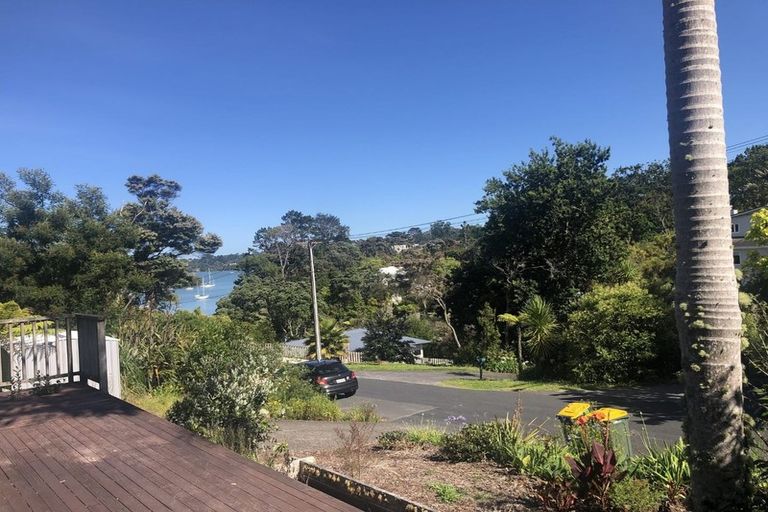 Photo of property in 7 Traffic Road, Greenhithe, Auckland, 0632