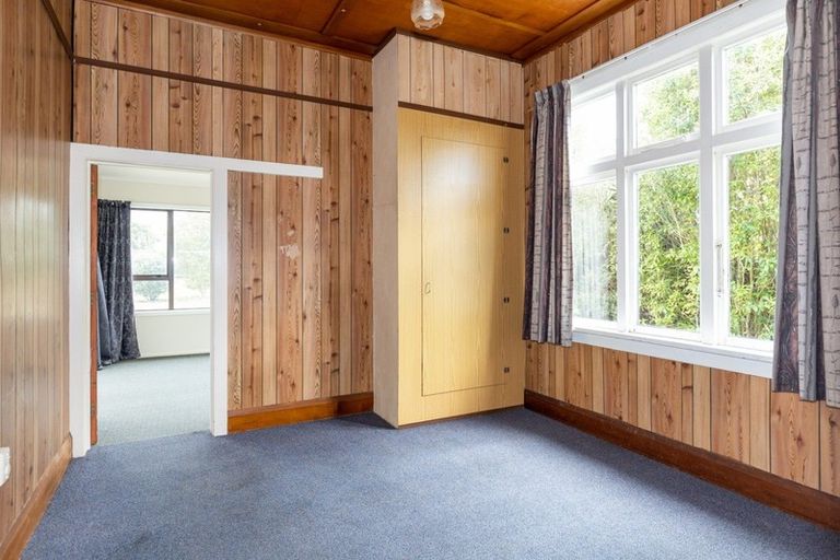 Photo of property in 16 Herbert Street, Waimate, 7924