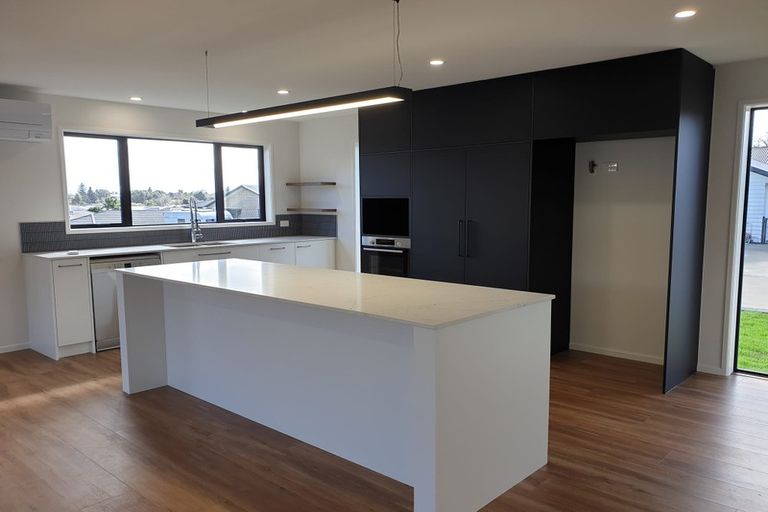 Photo of property in 3 Evan Tasman Lane, Waiuku, 2123