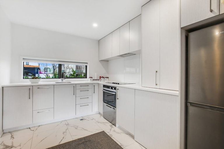 Photo of property in 4/10 Riccarton Road, Riccarton, Christchurch, 8011