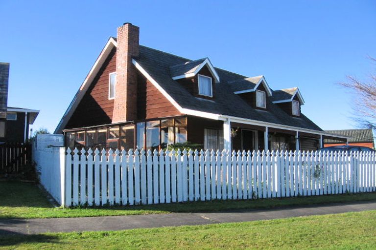 Photo of property in 32 Moyne Avenue, Milson, Palmerston North, 4414