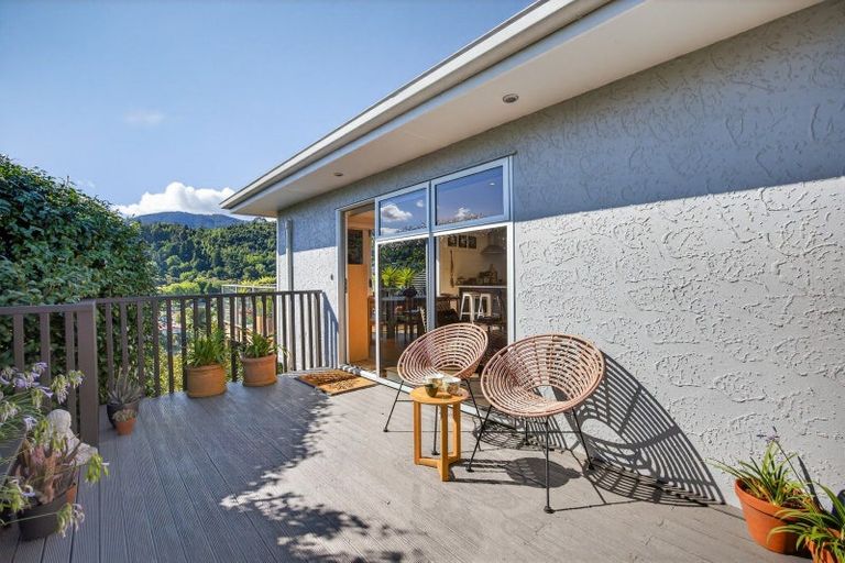 Photo of property in 53 Mount Street, Nelson South, Nelson, 7010