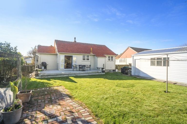 Photo of property in 20 Thames Street, Roslyn, Palmerston North, 4414