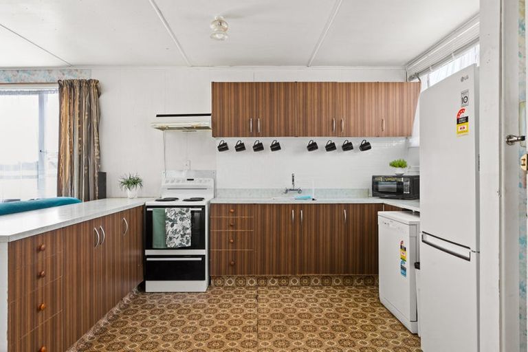 Photo of property in 32 Foster Crescent, Snells Beach, 0920