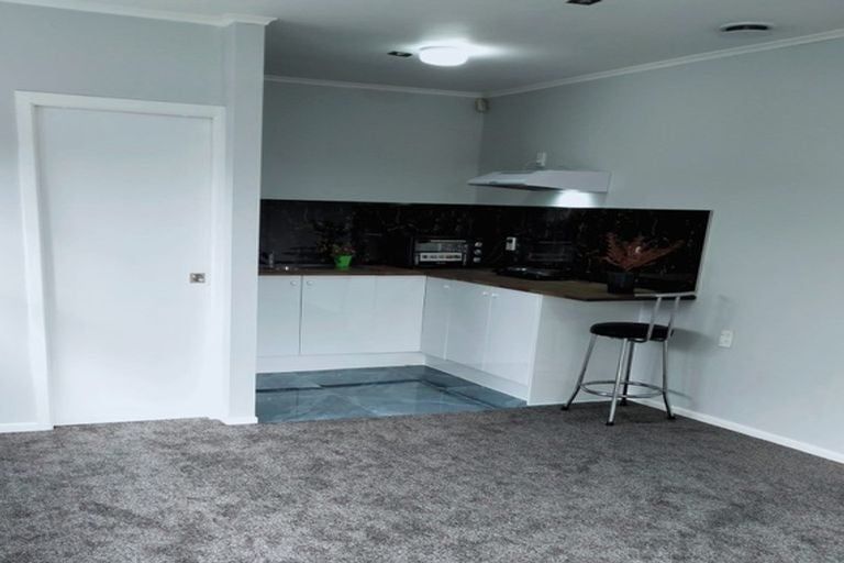 Photo of property in 76a Captain Scott Road, Glen Eden, Auckland, 0602