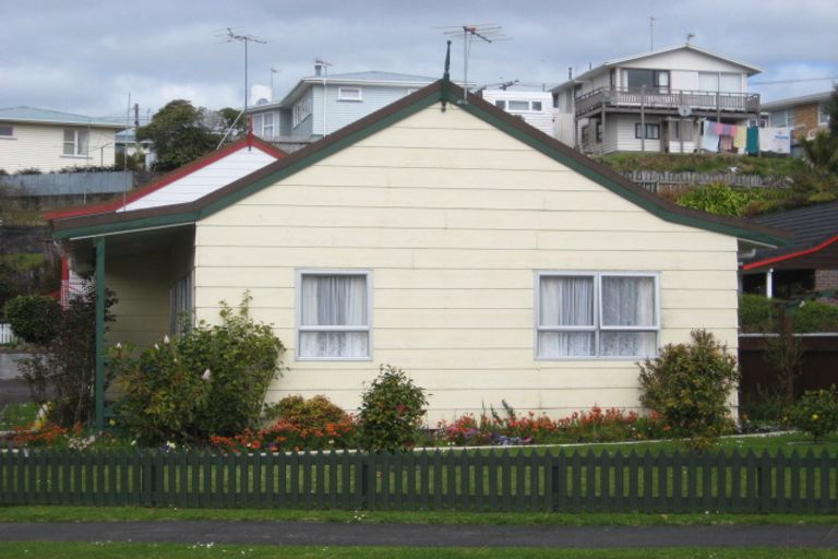 Photo of property in 19d Kenmore Street, Westown, New Plymouth, 4310
