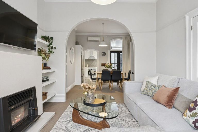 Photo of property in 323 Rattray Street, Dunedin Central, Dunedin, 9016