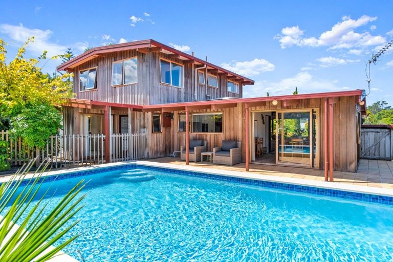 Photo of property in 9 Noumea Place, Mairangi Bay, Auckland, 0630