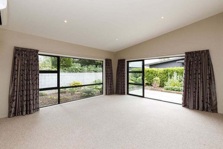 Photo of property in 116a Roy Street, Palmerston North, 4410