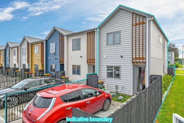 Photo of property in 21 Valour Lane, Papakura, 2110