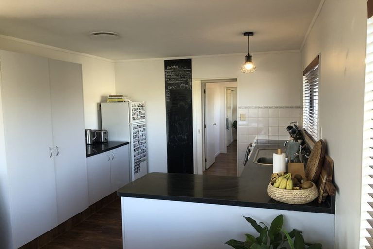 Photo of property in 18 Pelorus Street, Welcome Bay, Tauranga, 3112