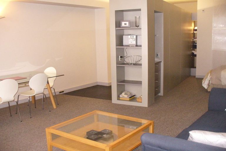 Photo of property in Gerondis Bldg Apartments, 408/60 Willis Street, Wellington Central, Wellington, 6011
