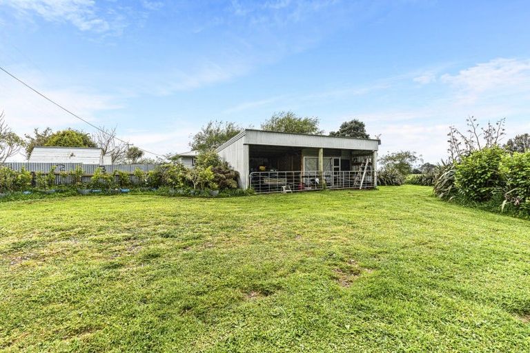 Photo of property in 17 Upper Pitone Road, Pitone, New Plymouth, 4374