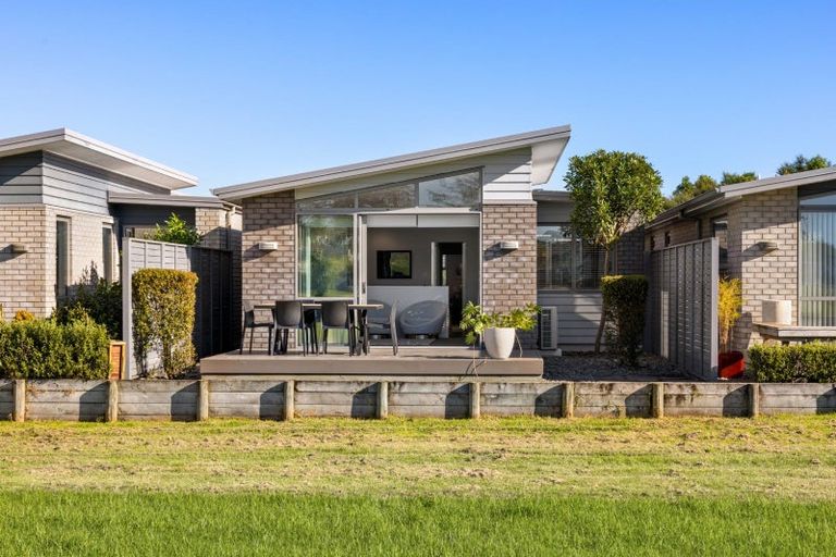 Photo of property in 16 Scoria Close, Pyes Pa, Tauranga, 3112