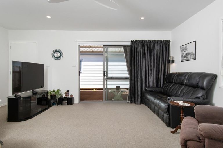 Photo of property in 405/11 Kamahi Crescent, Papamoa Beach, Papamoa, 3118