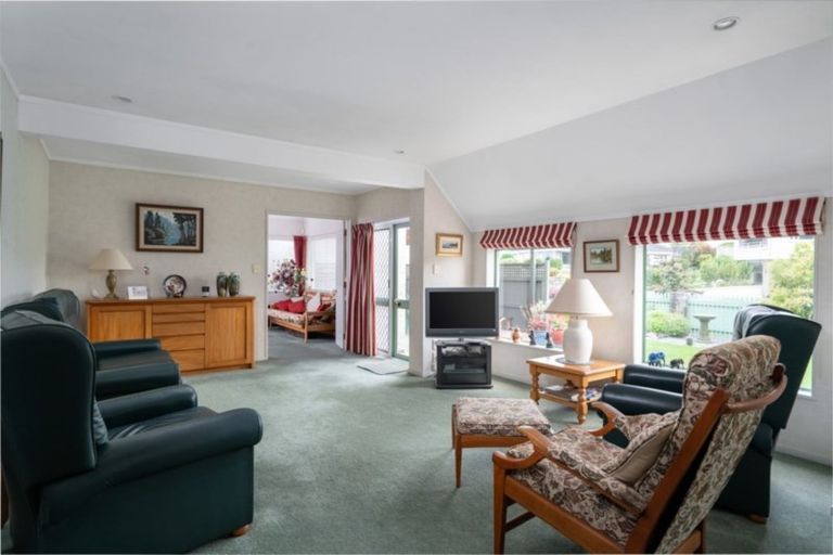 Photo of property in 1/89 Harvey Street, Waipahihi, Taupo, 3330