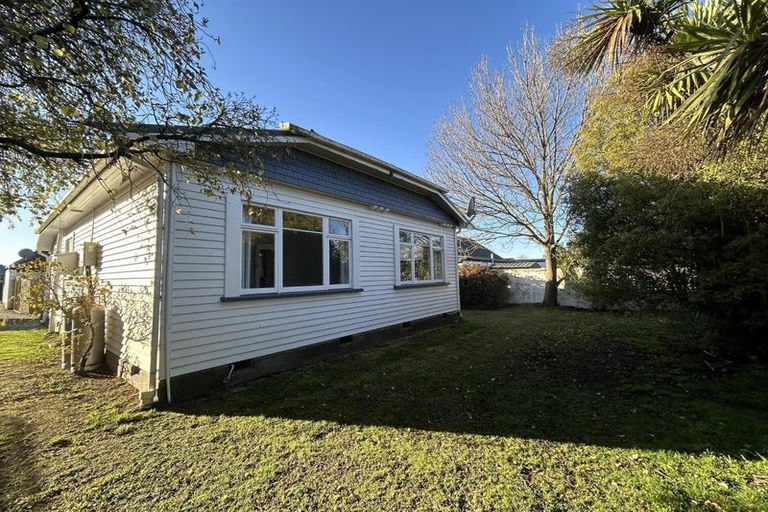 Photo of property in 4/3 Camelia Place, Islington, Christchurch, 8042