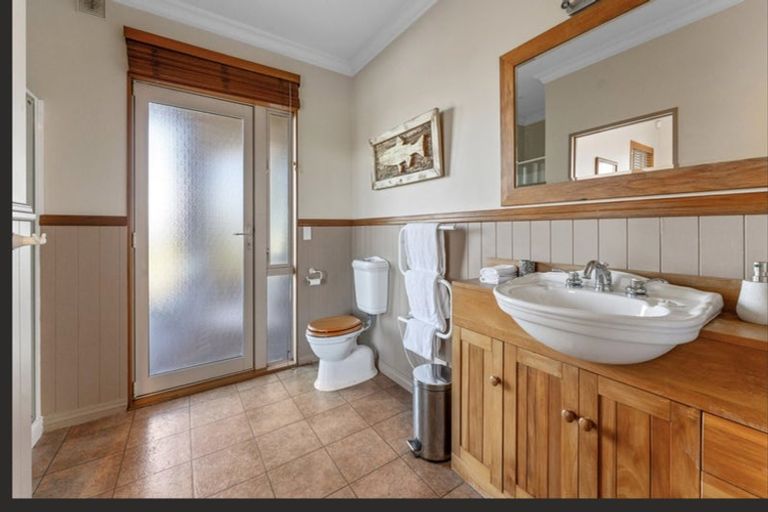 Photo of property in 38 Mapara Road, Acacia Bay, Taupo, 3385