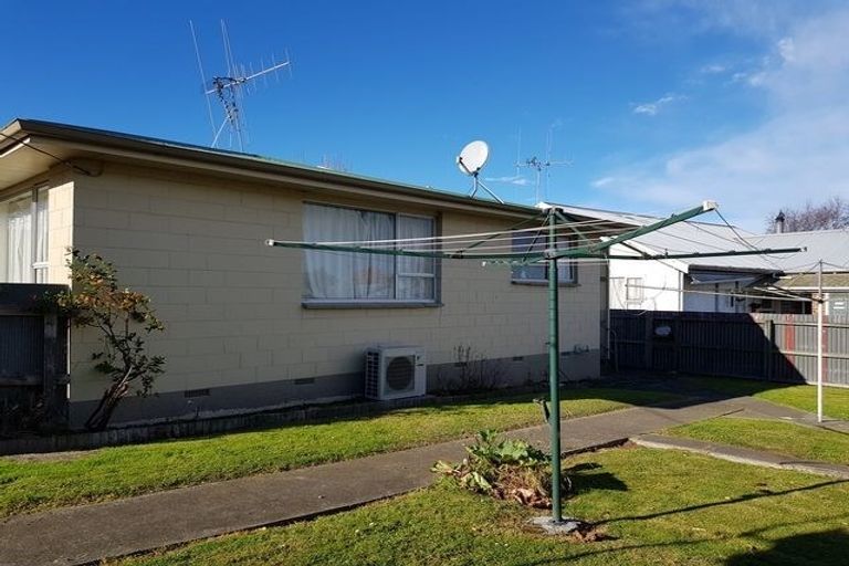 Photo of property in 2/63 Craigie Avenue, Kensington, Timaru, 7910