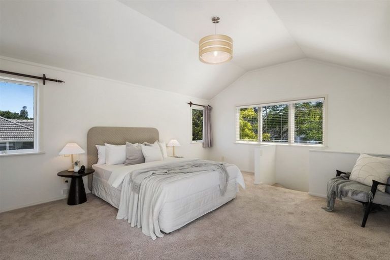 Photo of property in 25a Belle Vue Avenue, Northcote Point, Auckland, 0627