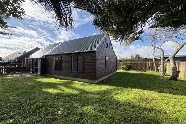 Photo of property in 27 Keepa Street, Levin, 5510