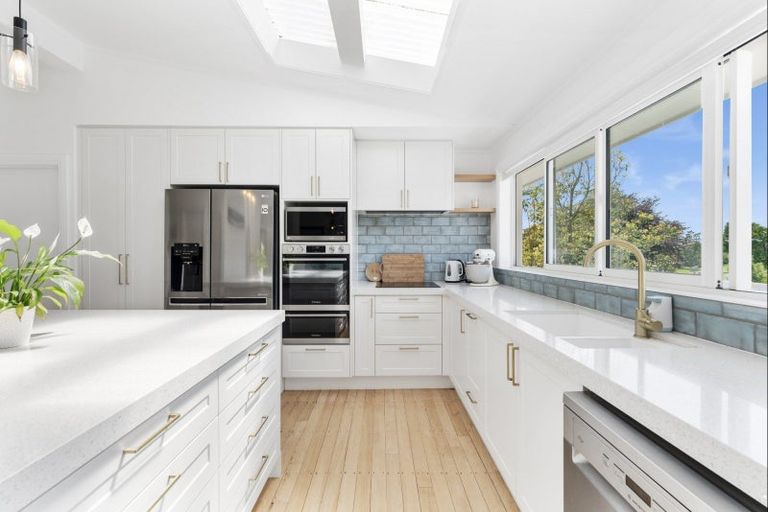 Photo of property in 17 Landscape Road, Otumoetai, Tauranga, 3110