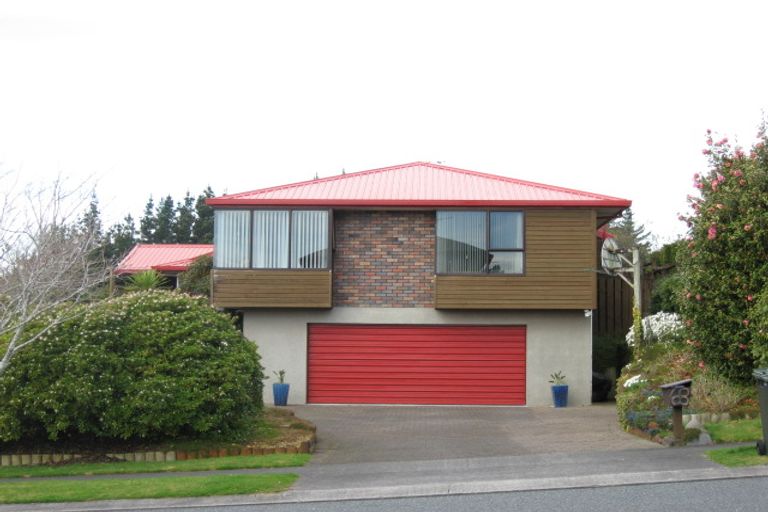 Photo of property in 68 Karina Road, Merrilands, New Plymouth, 4312