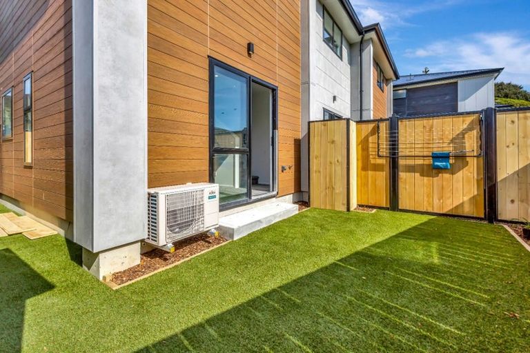 Photo of property in 2/8 Rainey Grove, Taita, Lower Hutt, 5011