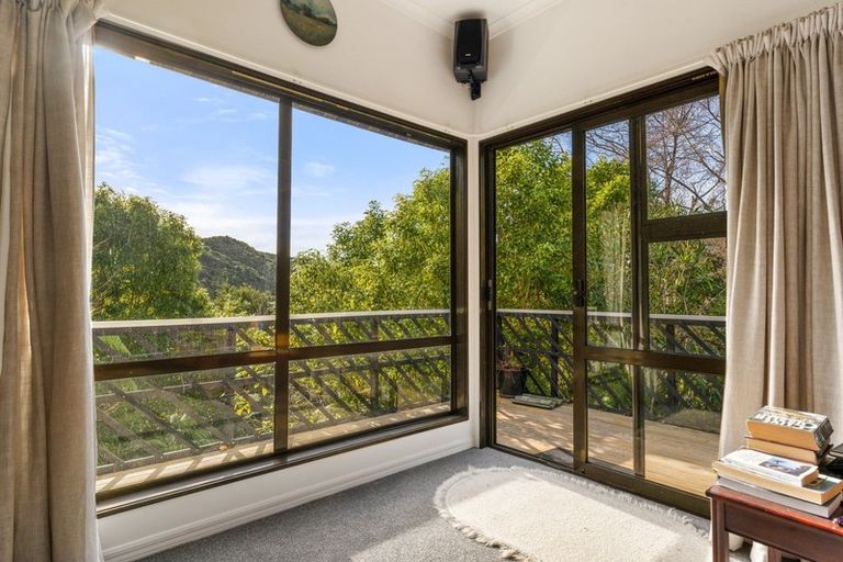 Photo of property in 5 Newgate Street, Picton, 7220