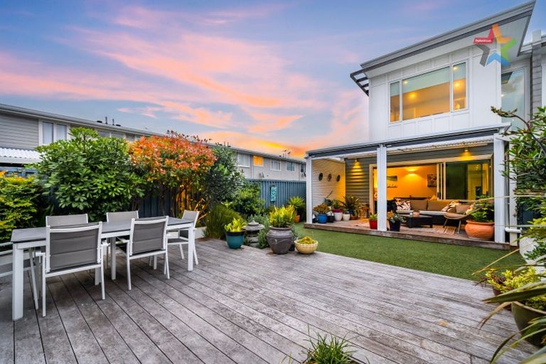 Photo of property in 6a Nelson Street, Petone, Lower Hutt, 5012