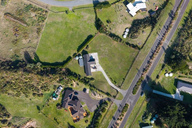 Photo of property in 66 Waitarere Rise Avenue, Waitarere, Levin, 5510
