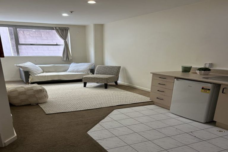 Photo of property in Regency Apartments, 2c/49 Manners Street, Te Aro, Wellington, 6011