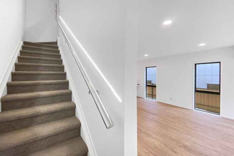 Photo of property in 3b Frontier Lane, Flat Bush, Auckland, 2019