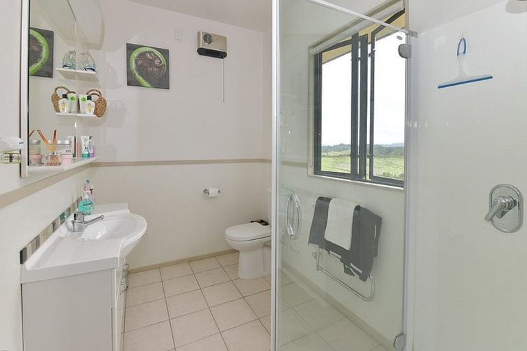 Photo of property in 206 Windmill Drive, Wainui, Silverdale, 0992