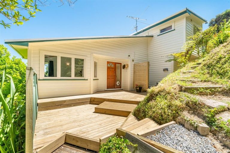 Photo of property in 11 Reserve Road, Plimmerton, Porirua, 5026