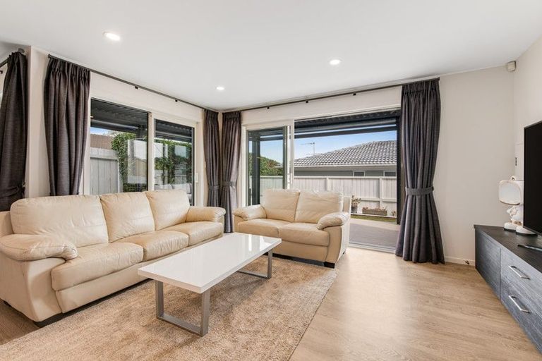 Photo of property in 23a Wylie Avenue, Sunnynook, Auckland, 0620
