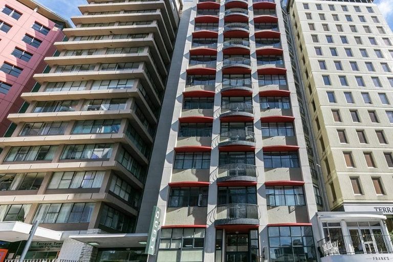 Photo of property in Terrace Garden Apartments, 4c/120 The Terrace, Wellington Central, Wellington, 6011