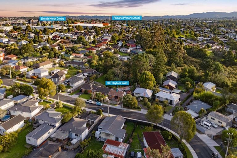 Photo of property in 3/30 Daytona Road, Henderson, Auckland, 0610