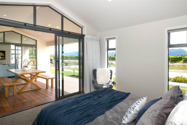 Photo of property in 17 Rose Manor Drive, Springlands, Blenheim, 7201