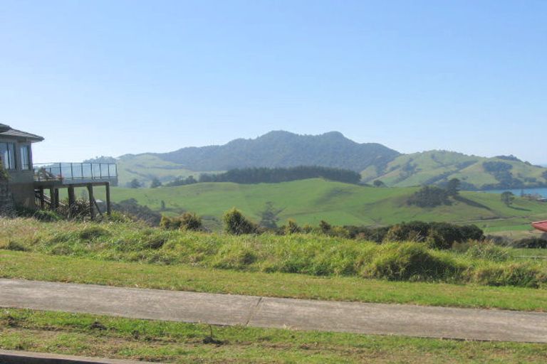 Photo of property in 158 Centennial Drive, Whitianga, 3510