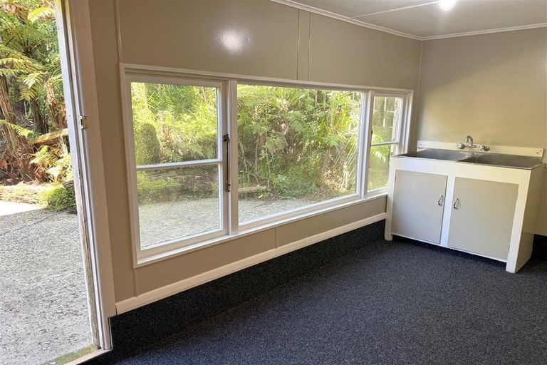 Photo of property in 30 Power Road, Karoro, Greymouth, 7805