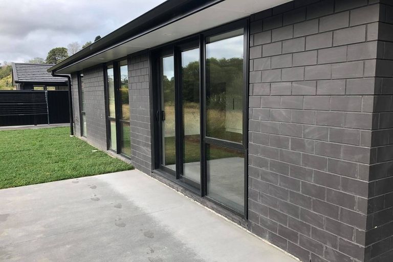 Photo of property in 92 Pakanga Grove, Pyes Pa, Tauranga, 3112